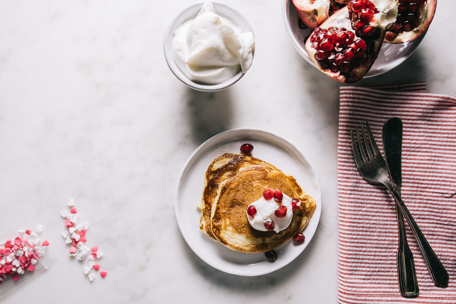 Pankakes me kos dhe shege