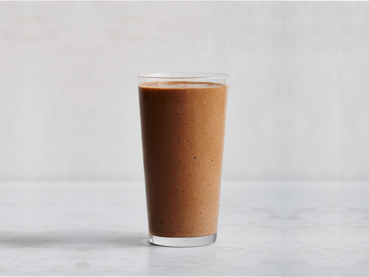 Smoothie me banane, ekspres dhe cashews