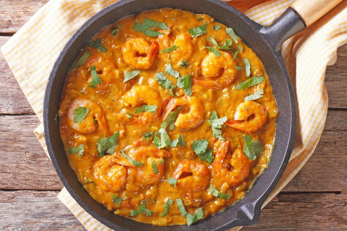 Karkaleca pikantë me arrë kokosi