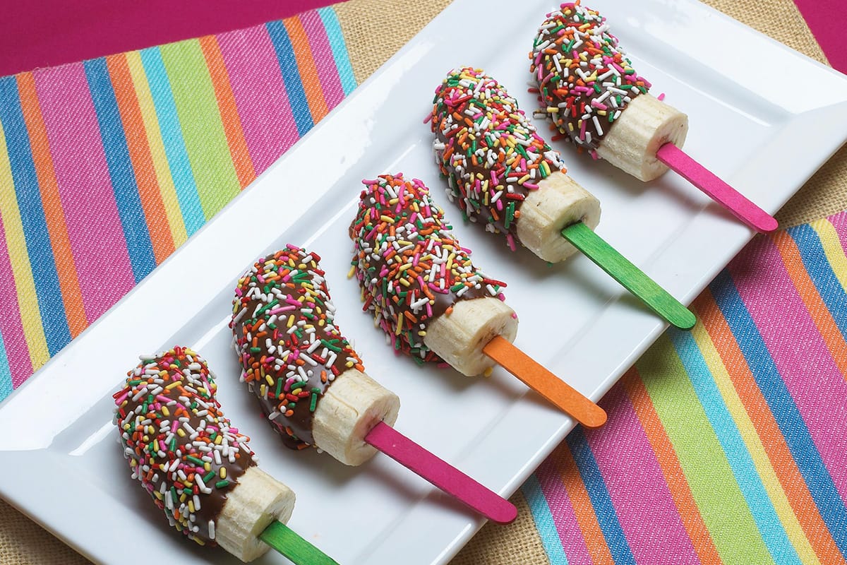 Banane me çokollatë & sprinkles